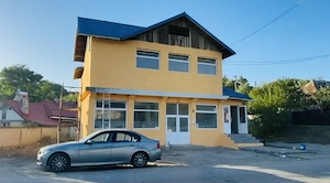 Proprietar - Vând sau Schimb - Vilă sau Spațiu comercial în Bacău   Schimb cu apartament  - imagine 2