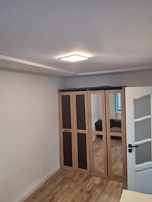 Apartament 26 mp str Crizantemelor sect 5