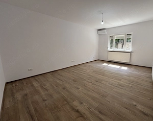 Apartament cu doua camere, decomandat, Soarelui. Proprietar