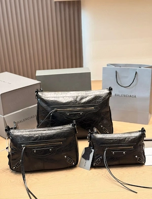 Balenciaga geantă de damă, piele naturală