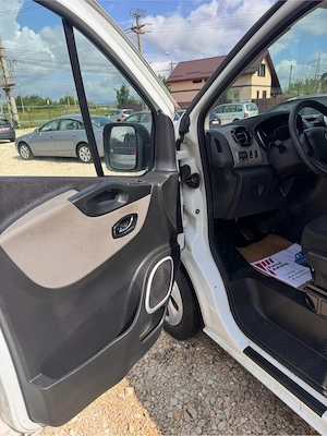 Renault trafic  - imagine 5