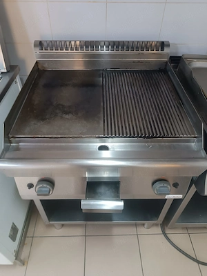 VAND GRATAR PROFESIONAL italian, marca MODULAR, pe gaz,, cu 2 suprafete, de la BILANCIA, 2000 EURO