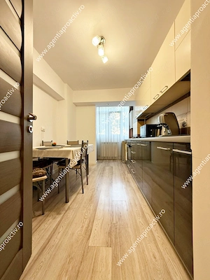 Apartament cu 2 camere decomandate, etaj 1   Micro 18 - imagine 6