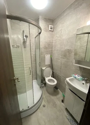 Se ofera spre inchiriere un apartament de 3 camere in Aparatorii Patriei - imagine 2
