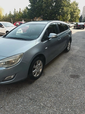 Opel astra j 2011 1,7 cdti - imagine 3