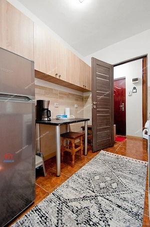 De vanzare apartament 2 camere Centru, etaj 3 - imagine 9