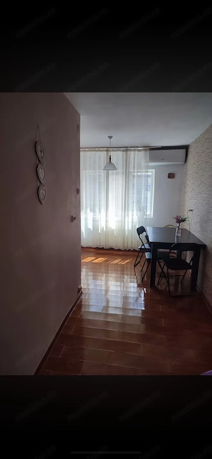 Apartament spațios  cu 3 camere decomandat,de vânzare  - imagine 2