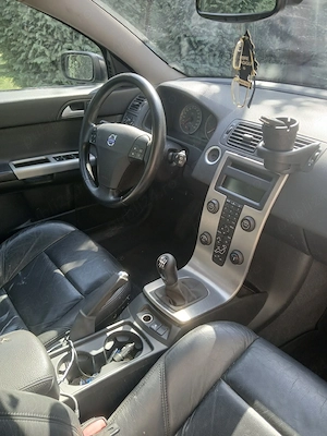 volvo v 50