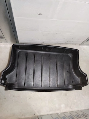 Tăviță portbagaj Toyota RAV4. - imagine 3