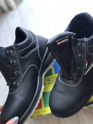Bocanci noi munca Giasco 42