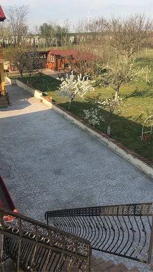 Casa de vanzare , cu spati mari frumos amenajate ! - imagine 10
