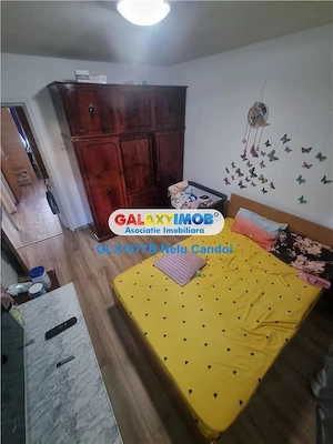 VANZARE APARTAMENT 3 CAMERE RAHOVA - imagine 3