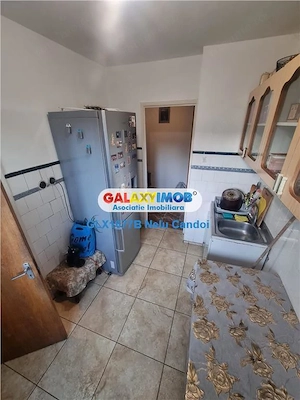 VANZARE APARTAMENT 3 CAMERE RAHOVA - imagine 6