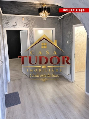 Apartament 3 camere- pretabil SPAȚIU COMERCIAL 