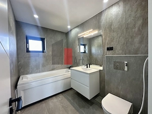 Vanzare vila 4 camere in Domnesti - imagine 4
