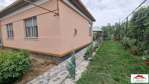 Casa cu teren 561 mp zona Bercu Rosu