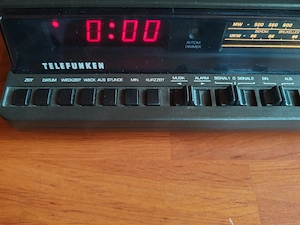 vand radio cu ceas vintage TELEFUNKEN digital 30