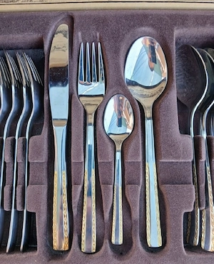 Set Tacâmuri aurite