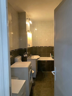 Proprietar   Închiriez apartament cu 3 camere în Oradea, zona Magheru   Etajul 1 - imagine 4