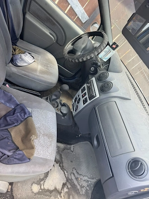 Vand Dacia Logan 2005 - imagine 2