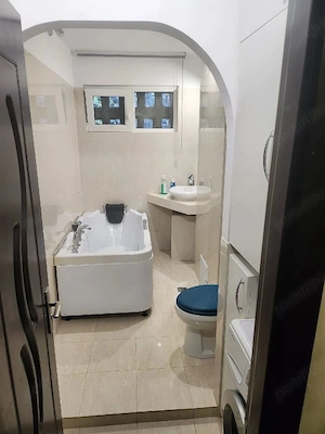 Apartament 3 camere. Zona Covasna, Brancoveanu.  Parcare.