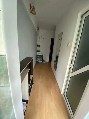 OCAZIE!Vand ap 1 camera,33 mp,decomandat, IASI, bvd Poitiers, bl 1990 - imagine 5