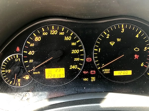 Vând Toyota Avensis T25 - imagine 7
