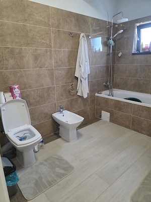Ocazie RARA!INCHIRIEZ APART CU 2 CAMERE LUX ,50 mp,bloc nou,ET 2,Bucium -Rest Plopii fara Sot+LOC DE - imagine 4