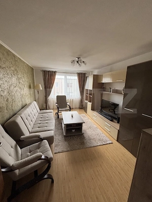 Apartament de vanzare - 3 camere - complet mobilat și utilat - Zona Tudor 