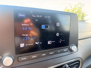 hyundai kona 64kWh - imagine 5
