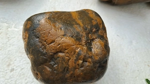 Agate, lemn fosilizat,  cuart, jasp