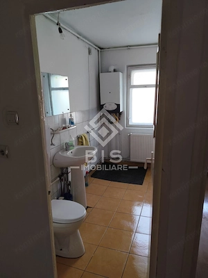 Spațiu comercial de închiriat – 40 mp, parter, zona Han - imagine 9