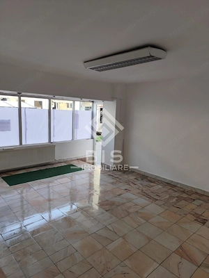 Spațiu comercial de închiriat – 40 mp, parter, zona Han - imagine 3