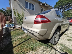 Vând Renault Megane 2   1.4 Benzina | Unic Proprietar | Doar 130.000 km | Fără daune - imagine 5