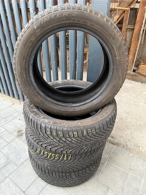 215 55 17 Pirelli Cinturato Winter 2 - imagine 3