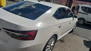 Skoda Superb - imagine 5