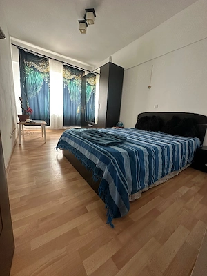 ofer spre închiriere apartament cu 2 camere  - imagine 4
