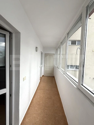 Apartament spațios cu 2 dormitoare, decomandat, zona UMF - imagine 12