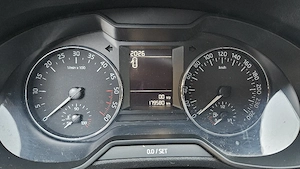 Vând  koda Octavia 3 | 1.6 TDI 105 CP | 179.500 km reali - imagine 3
