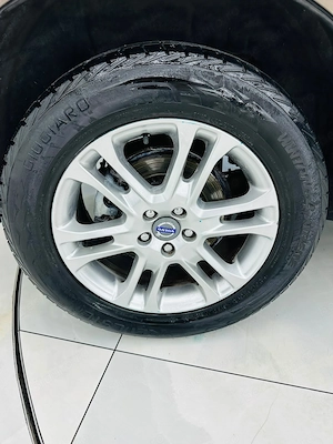 Volvo XC60 - imagine 9