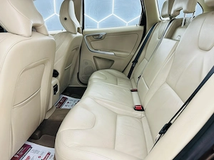 Volvo XC60 - imagine 16