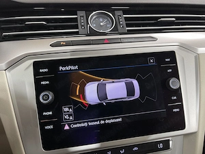 Volkswagen Passat - imagine 14