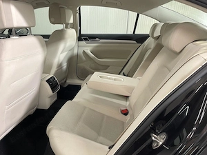 Volkswagen Passat - imagine 11