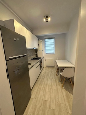 Apartament 67 mp , 2 camere - imagine 3