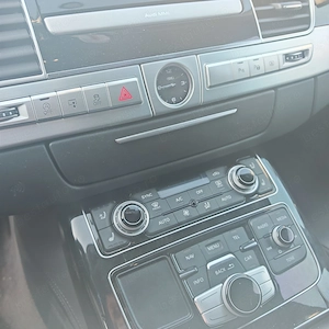 Audi A 8 D 4