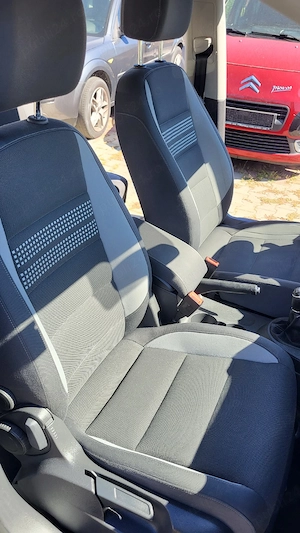 Volkswagen Touran Life Climatronic  - imagine 10