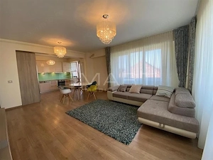 Apartament 3 camere 2 bai Piata Prahovei
