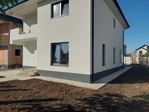 192 MP OFERTA UNICA PROPRIETAR caramida ext 30 inter 25 incalz pard 4 cam 3 bai METROU 2KM  - imagine 4