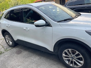 Vand Ford Kuga hibrid  benzina , an fabricatie 2023, pret 19.000 Euro - imagine 5