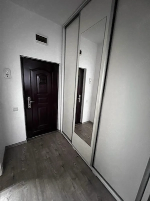 Închiriez garsonieră în cartierul Iris - 30 mp, etajul 2 - imagine 5